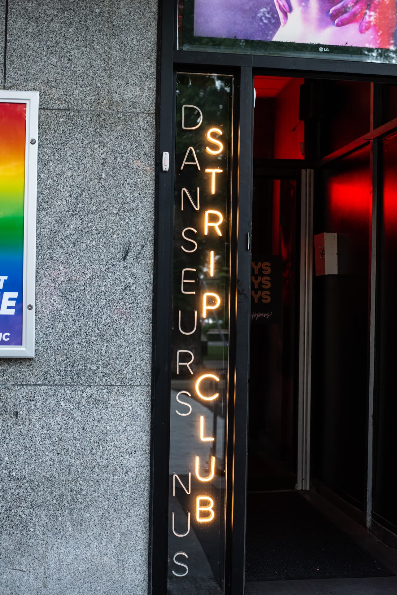 montreal lgbtq families favor affordable vegan spots near old port for weekend brunches