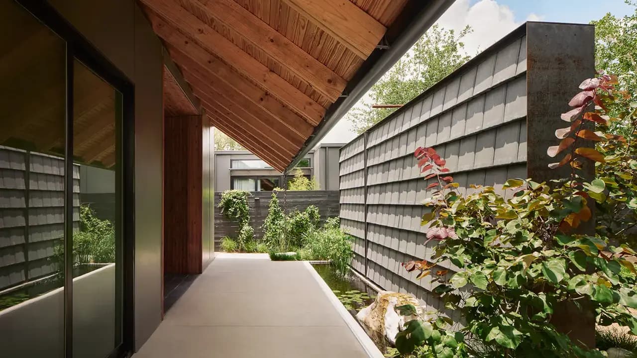 Frame Hotel - Treehouse photo 2
