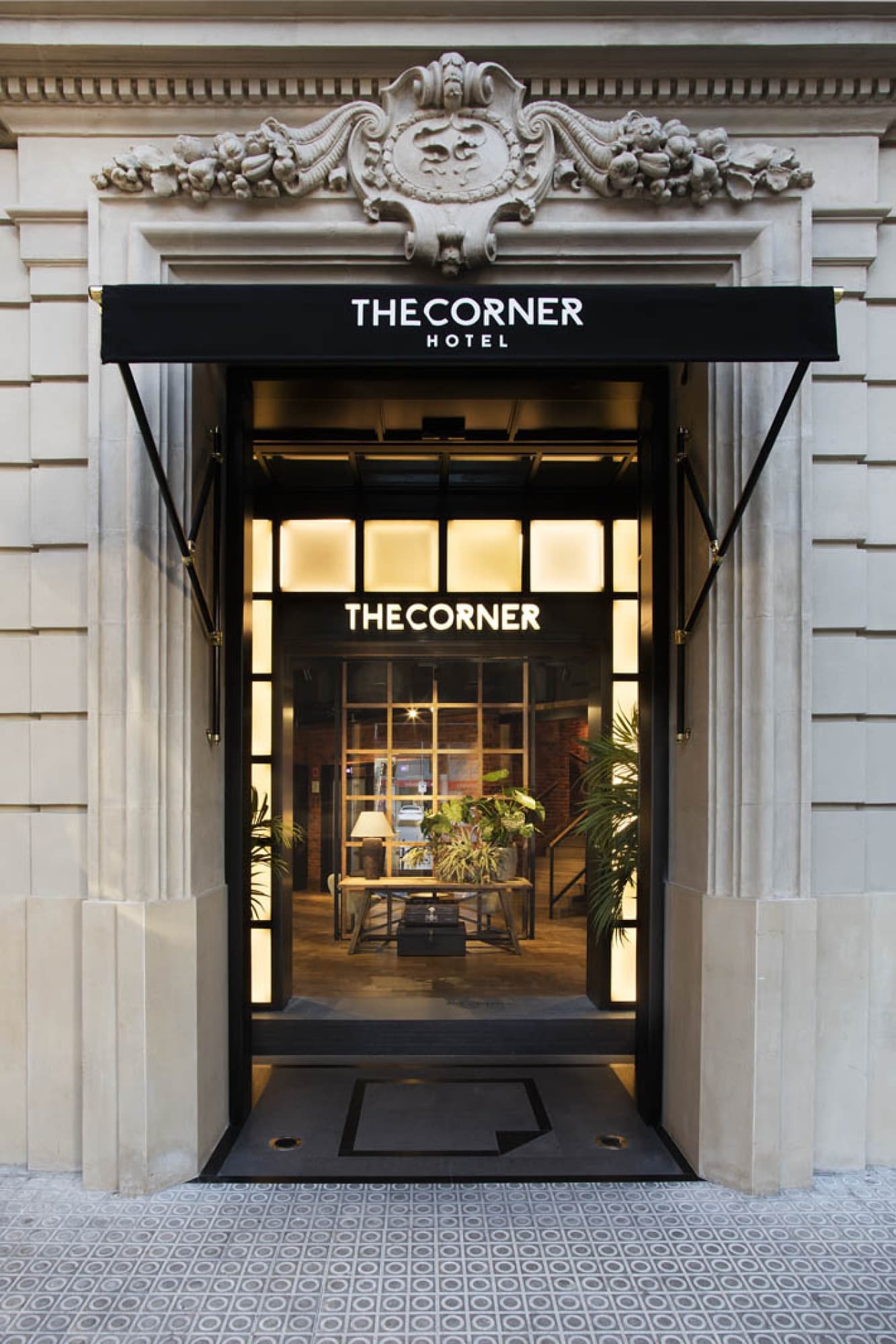 The Corner Hotel - Hotels & Lodging in Barcelona