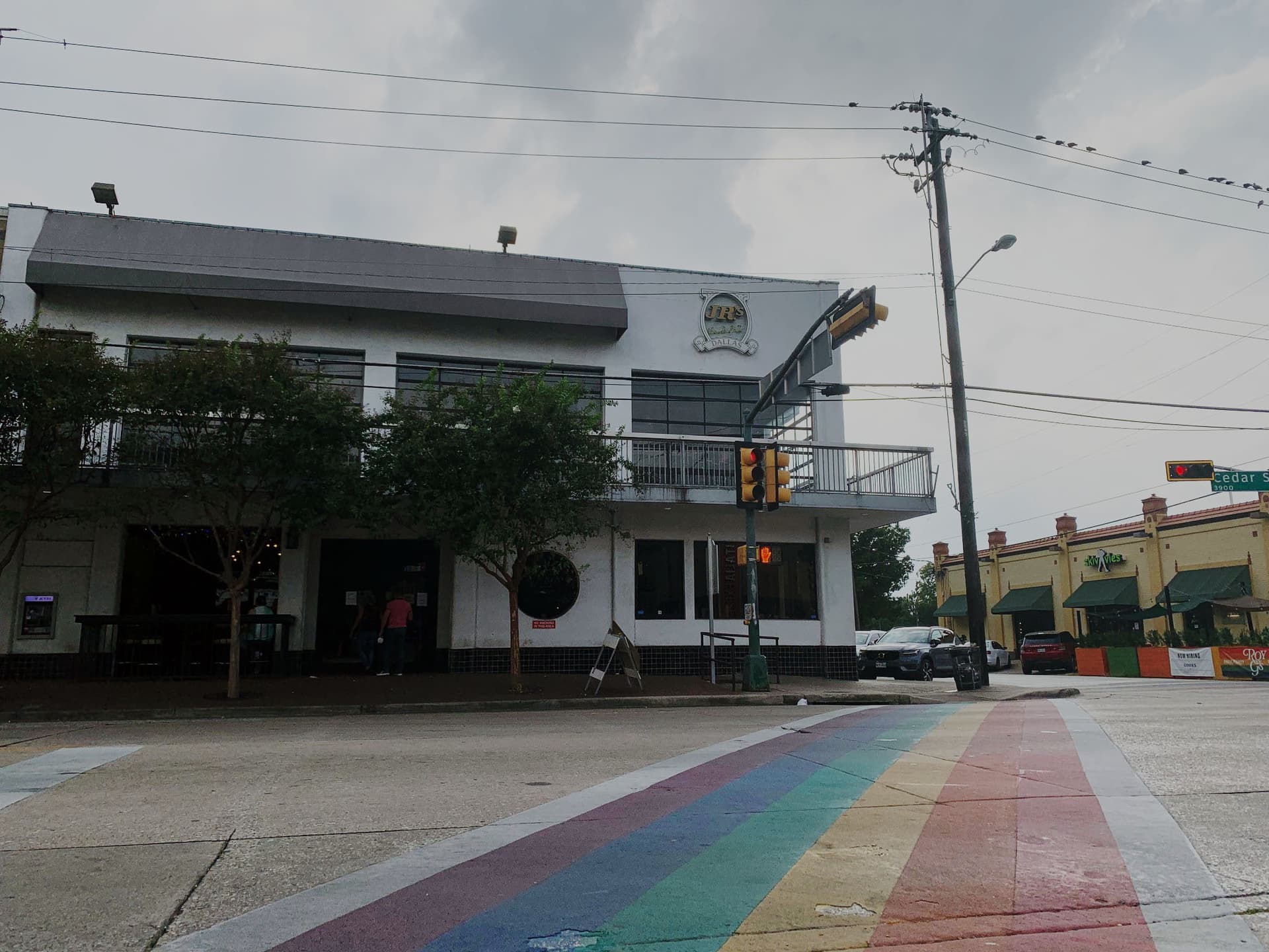 JR's Bar & Grill photo 4