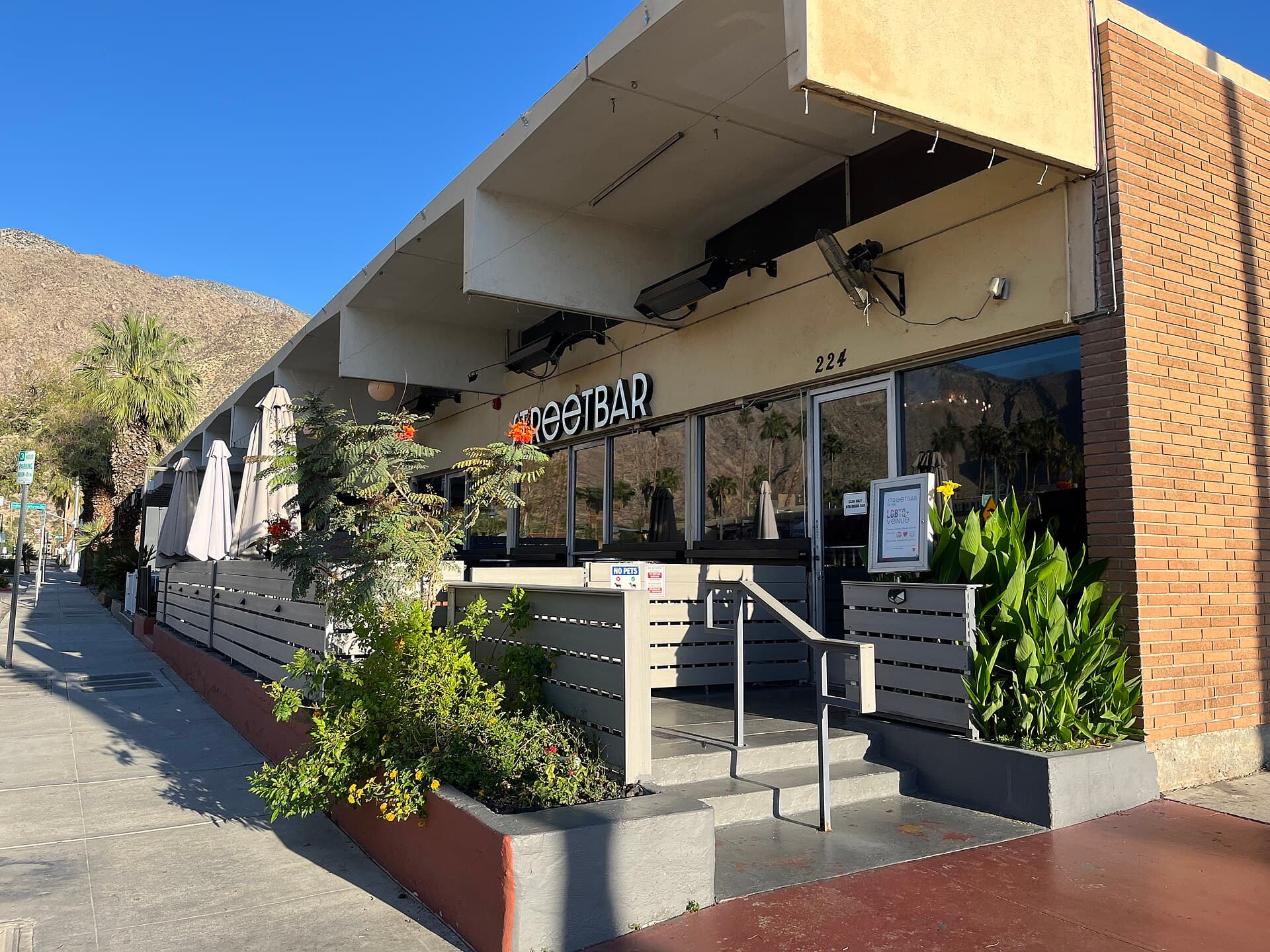 Streetbar - Bars & Nightlife in Palm Springs