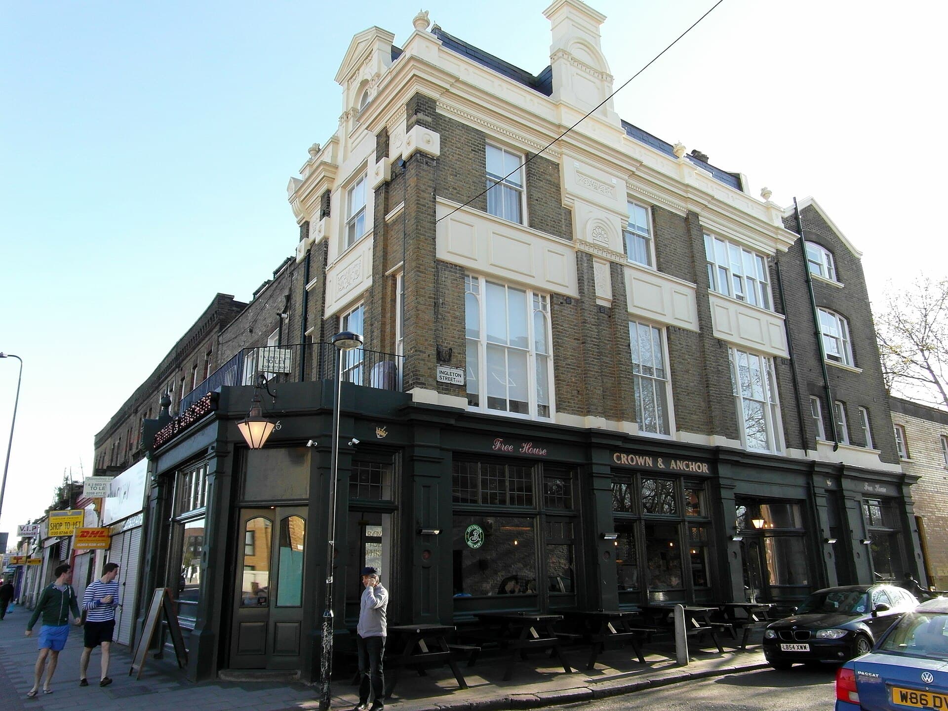 The Crown & Anchor - Hotels & Lodging in Provincetown