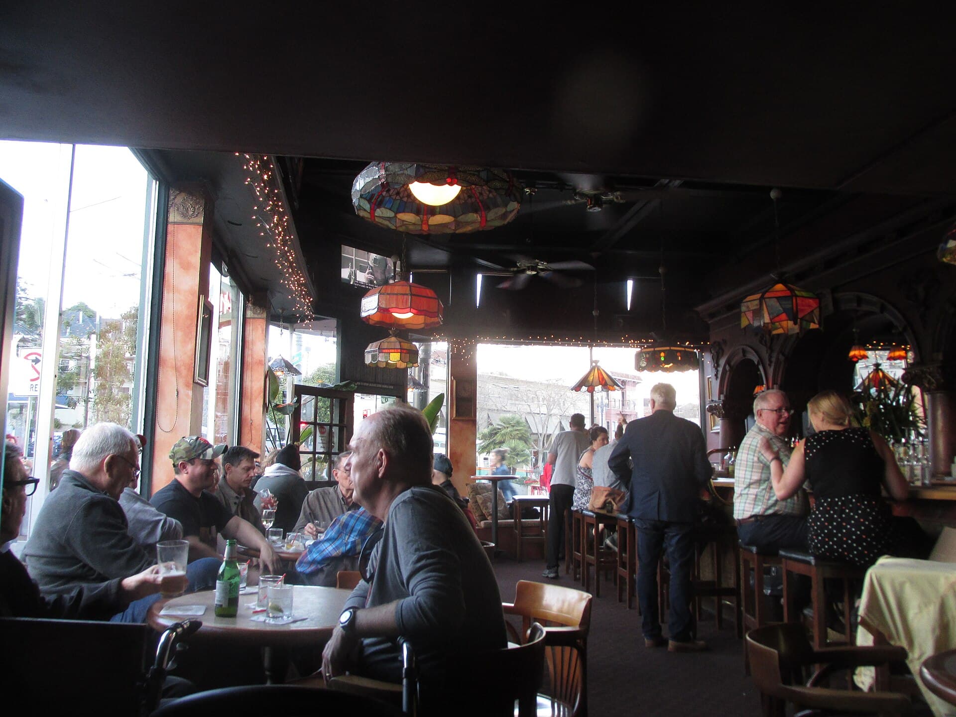 Twin Peaks Tavern photo 2