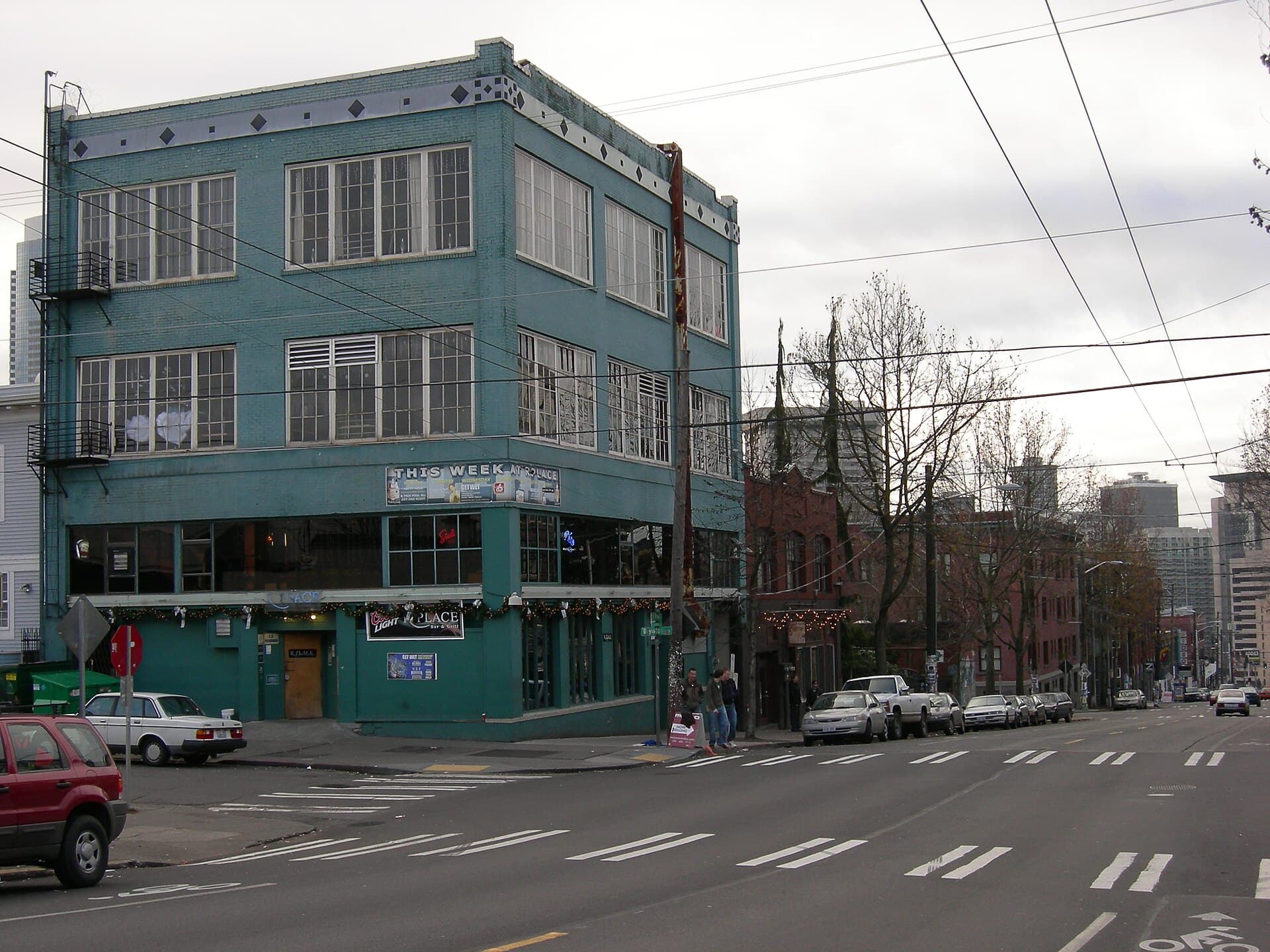 R Place - Bars & Nightlife in Seattle