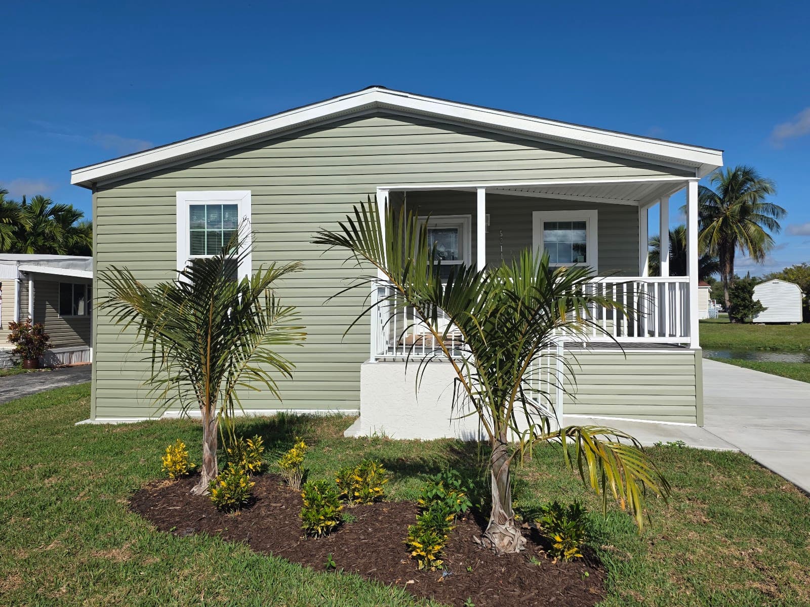 Honey-Hole - Adult & Lifestyle in Wilton Manors